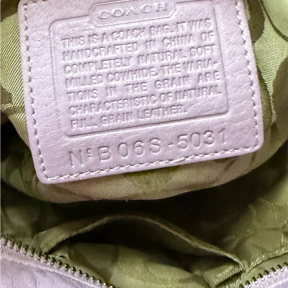 Vintage Lilac Leather Shoulder Bag - Picture 5 of 5